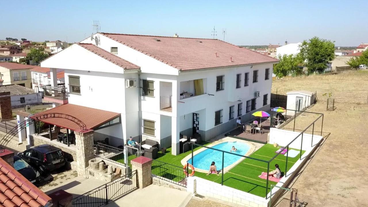 Apartamentos Estrellas de Monfragüe Torrejón el Rubio Exterior foto