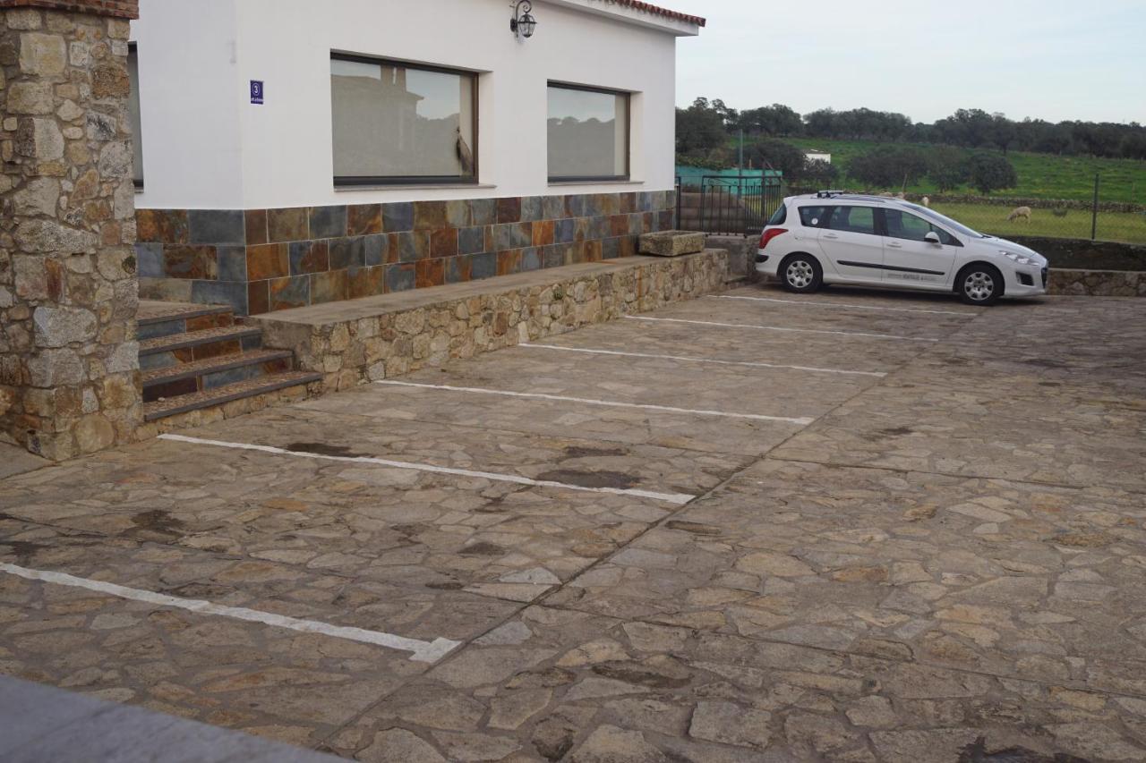 Apartamentos Estrellas de Monfragüe Torrejón el Rubio Exterior foto
