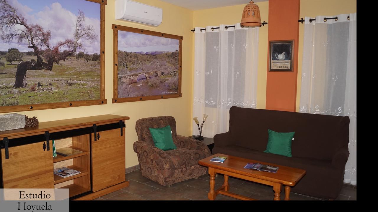 Apartamentos Estrellas de Monfragüe Torrejón el Rubio Exterior foto
